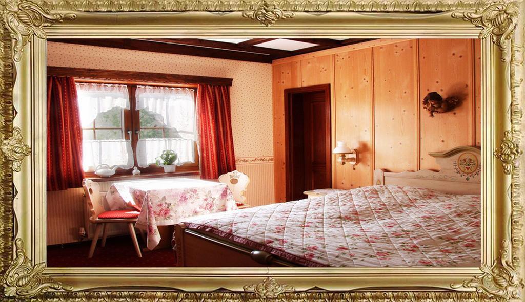 Landhaus Hotel Romantik Gotha Chambre photo